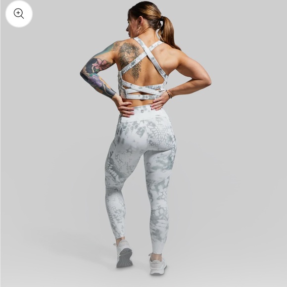 Born Primitive Eccentric Leggings - Picture 3 of 6